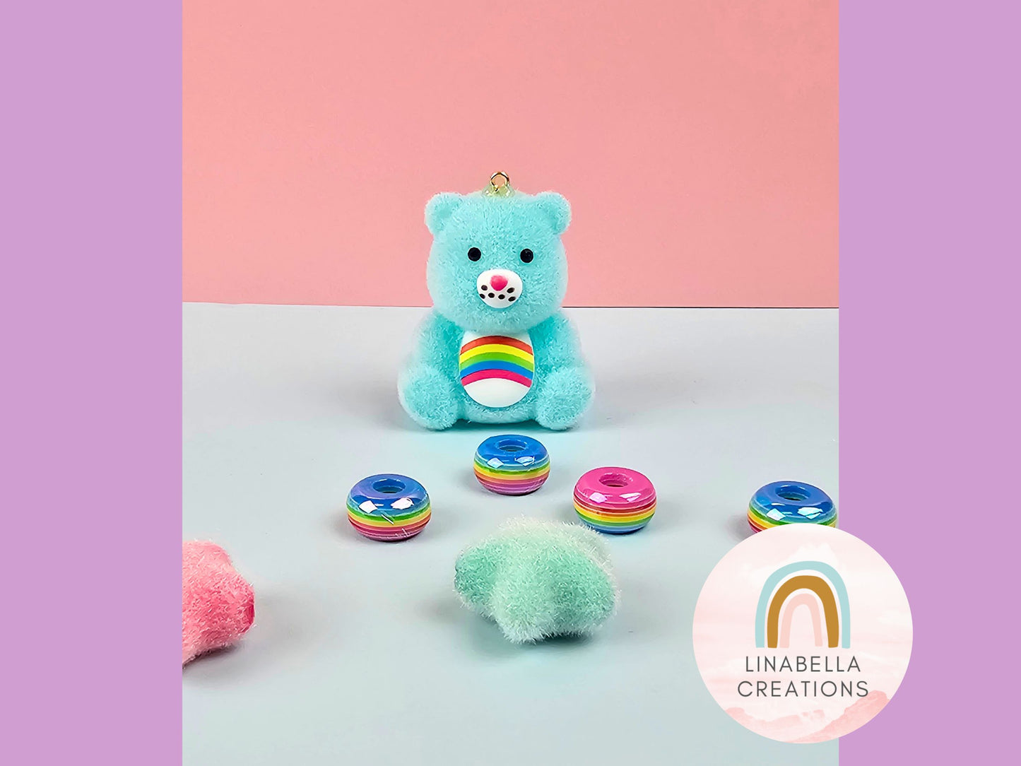 Fuzzy Pastel Rainbow 80s Cartoon Bear Pendant – Fuzzy Resin Kawaii Bear Pendant – 90s Nostalgia Novelty DIY Keychain Retro 80s Kid Beads