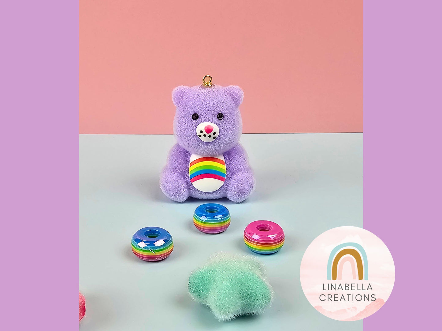 Fuzzy Pastel Rainbow 80s Cartoon Bear Pendant – Fuzzy Resin Kawaii Bear Pendant – 90s Nostalgia Novelty DIY Keychain Retro 80s Kid Beads