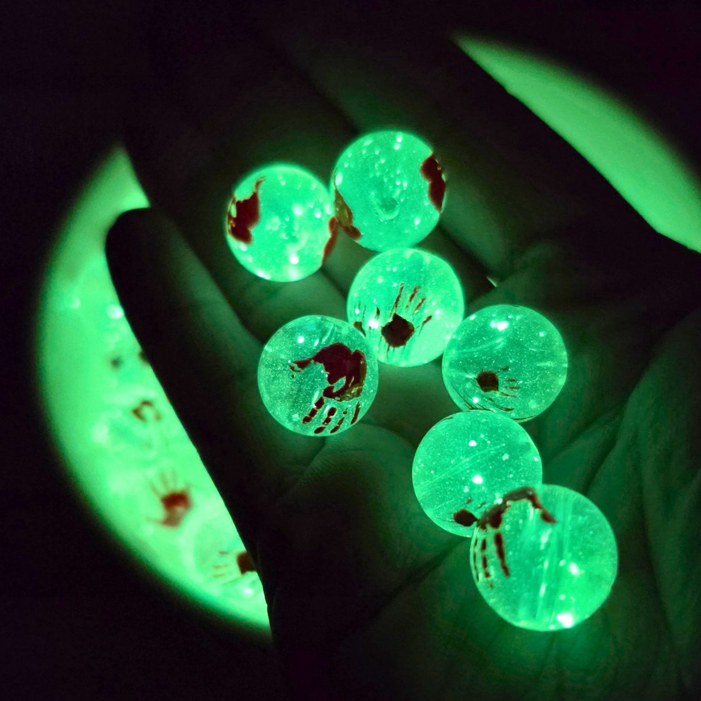 Glow in the Dark Bloody Handprint Round Beads Set of 10 – Clear Horror Halloween Beads, Red Handprint Beads for Pens, Keychains & Spooky Crafts