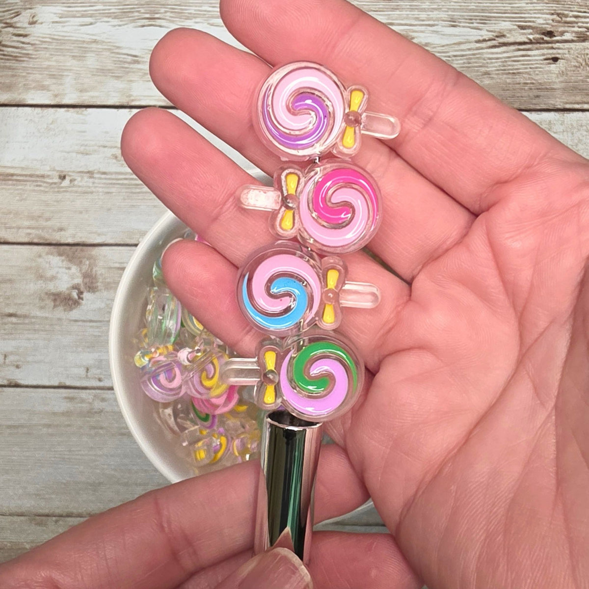 10pc Acrylic Lollipop Beads – Colorful Candy Swirl Beads, Kawaii Sweet Treat Beads, Pastel Candy Charms for Pens, Keychains & Jewelry Making