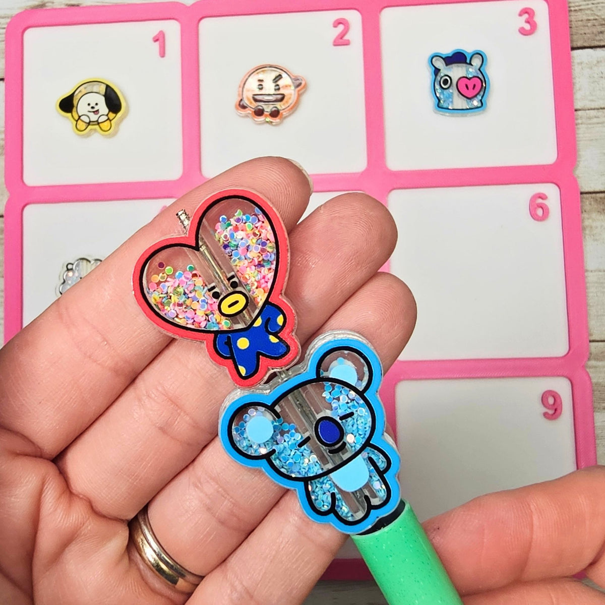 Set of 8 BT21 Inspired Shaker Acrylic Focal Beads | Glitter Character Focal Charms | Kawaii DIY Beaded Pen, Badge Reel, Keychain & Phone Charm Supplies
