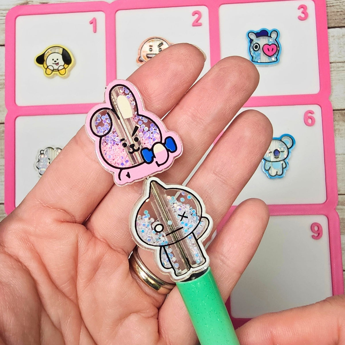 Set of 8 BT21 Inspired Shaker Acrylic Focal Beads | Glitter Character Focal Charms | Kawaii DIY Beaded Pen, Badge Reel, Keychain & Phone Charm Supplies