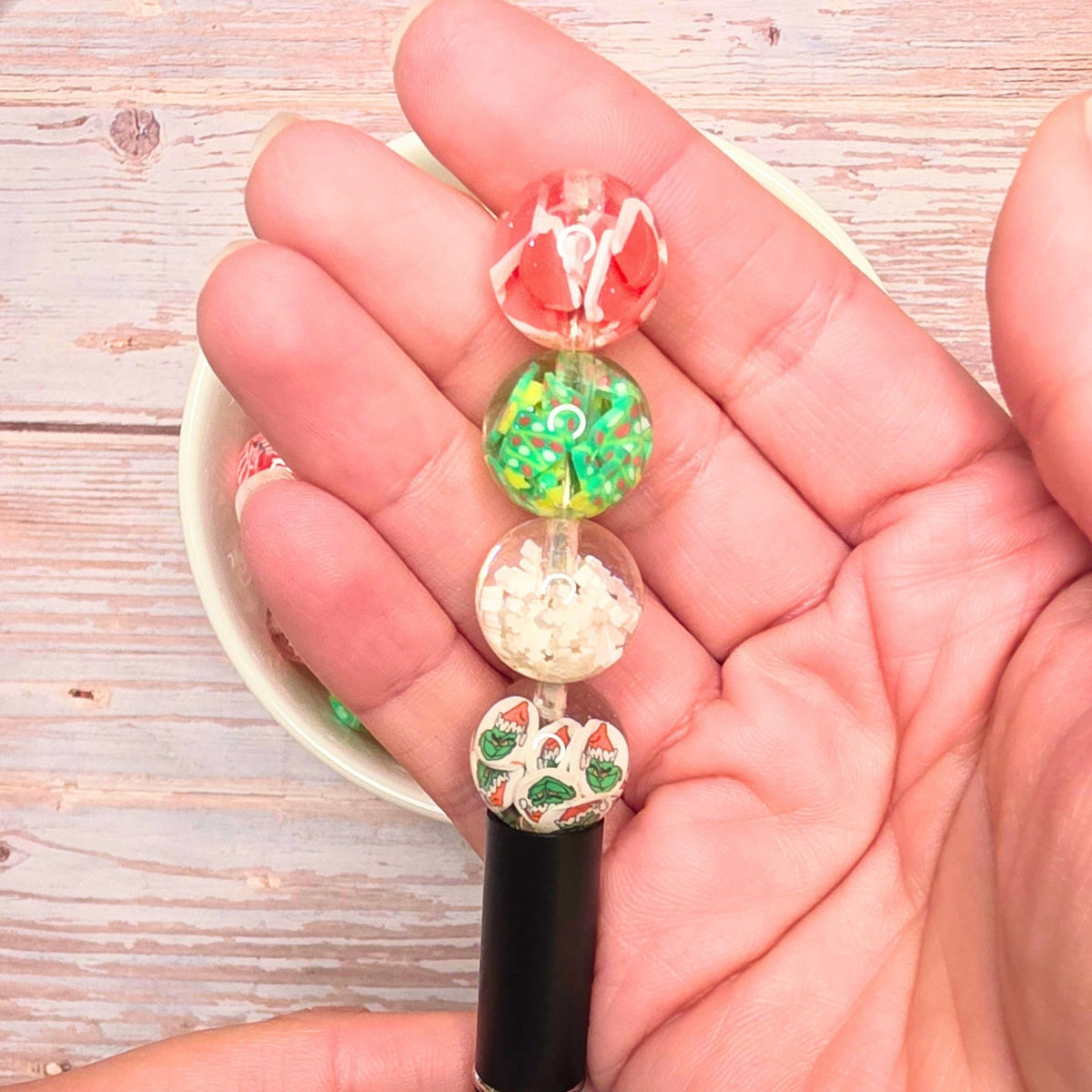 10pcs Christmas Resin Beads 16mm Round Holiday Charm Beads, Festive DIY Jewelry Making Supplies, Christmas Beads for Pens & Keychains
