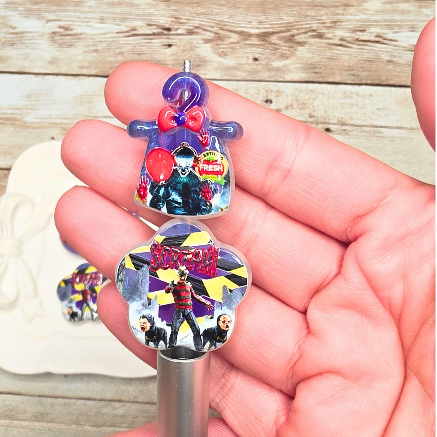 Glow in the Dark Horror Mixed Beads – Set of 10 | Halloween Character Focal Beads | Spooky Scary Beads for Pens, Keychains & Crafts
