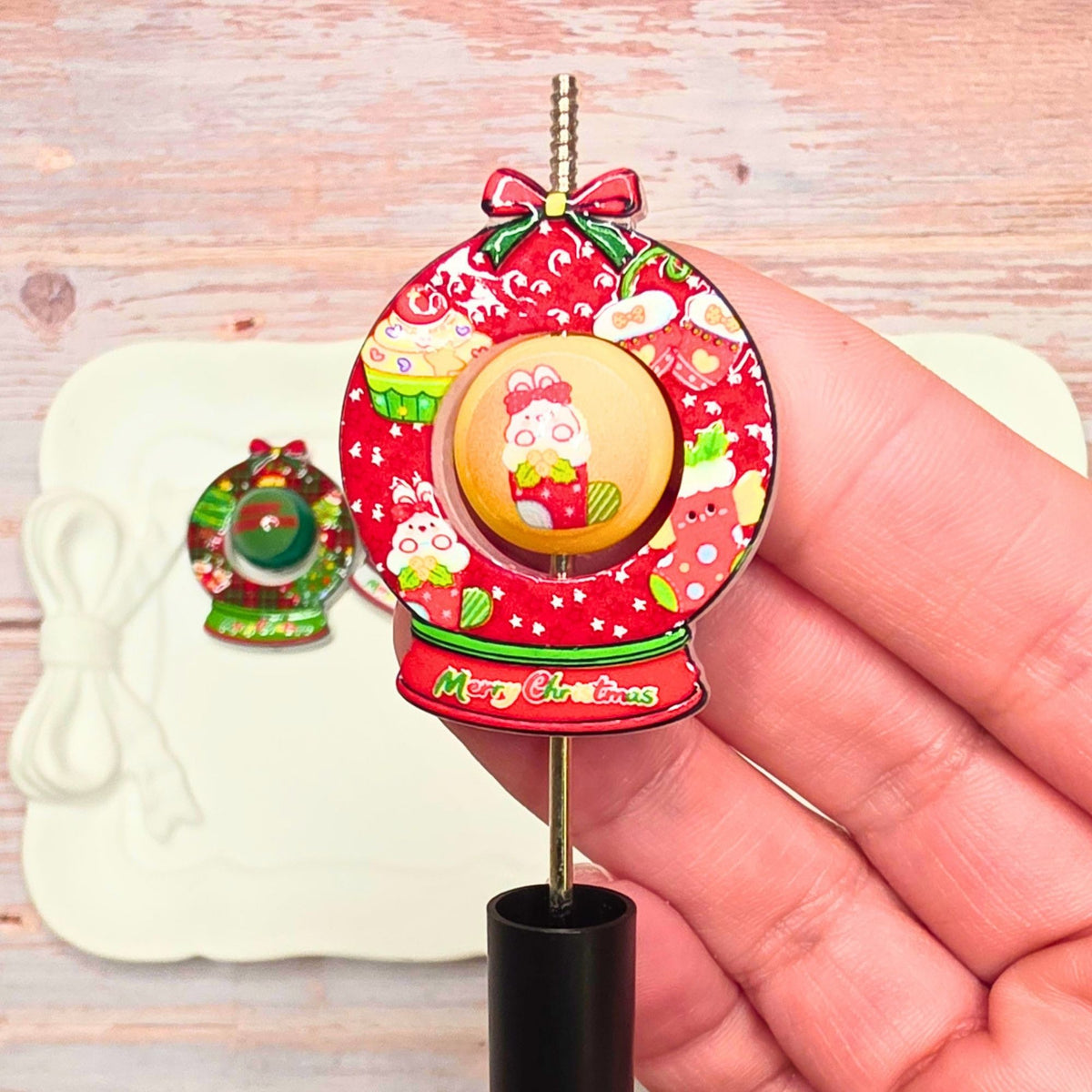 Christmas Snow Globe Spinner Beads Set of 4 | Random Holiday Focal Beads | Cute Christmas Beads for DIY Beaded Pens, Keychains & Crafts