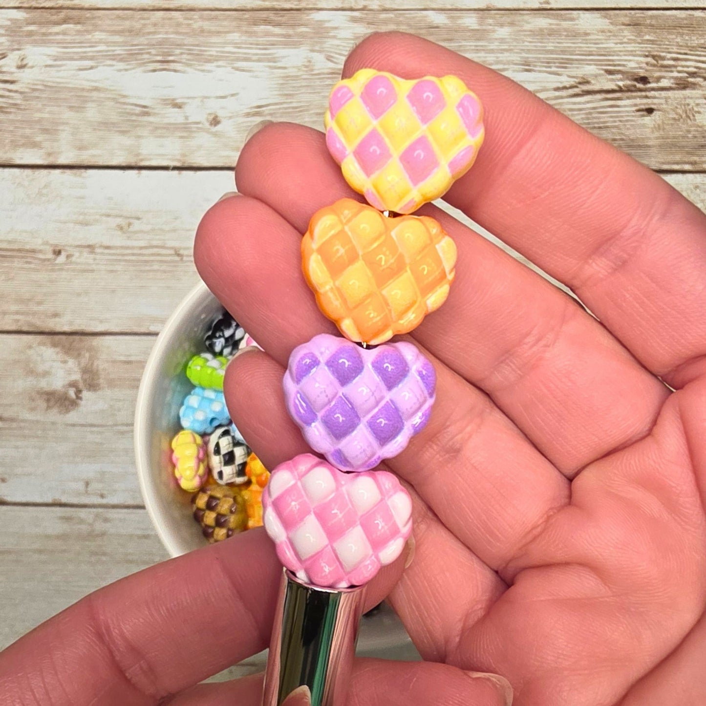 Checkered Heart Beads Set of 6 | Chunky Heart Focal Beads | Colorful Checkerboard Beads | Kawaii Craft Supplies | Beads for Pens & Keychains