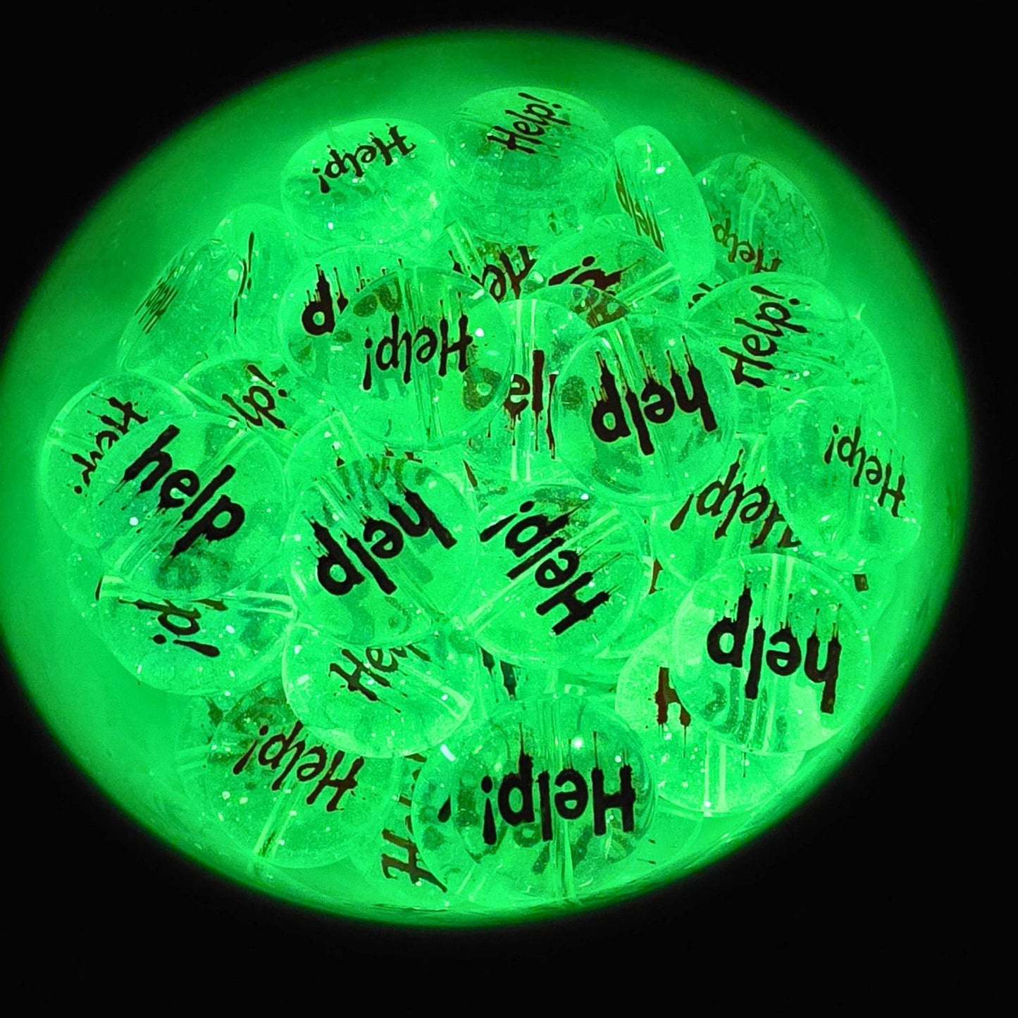 Glow in the Dark HELP Halloween Beads – Set of 10 | Flat Round Bloody Horror Acrylic Beads | Spooky Halloween Beads for Pens, Keychains & Crafts