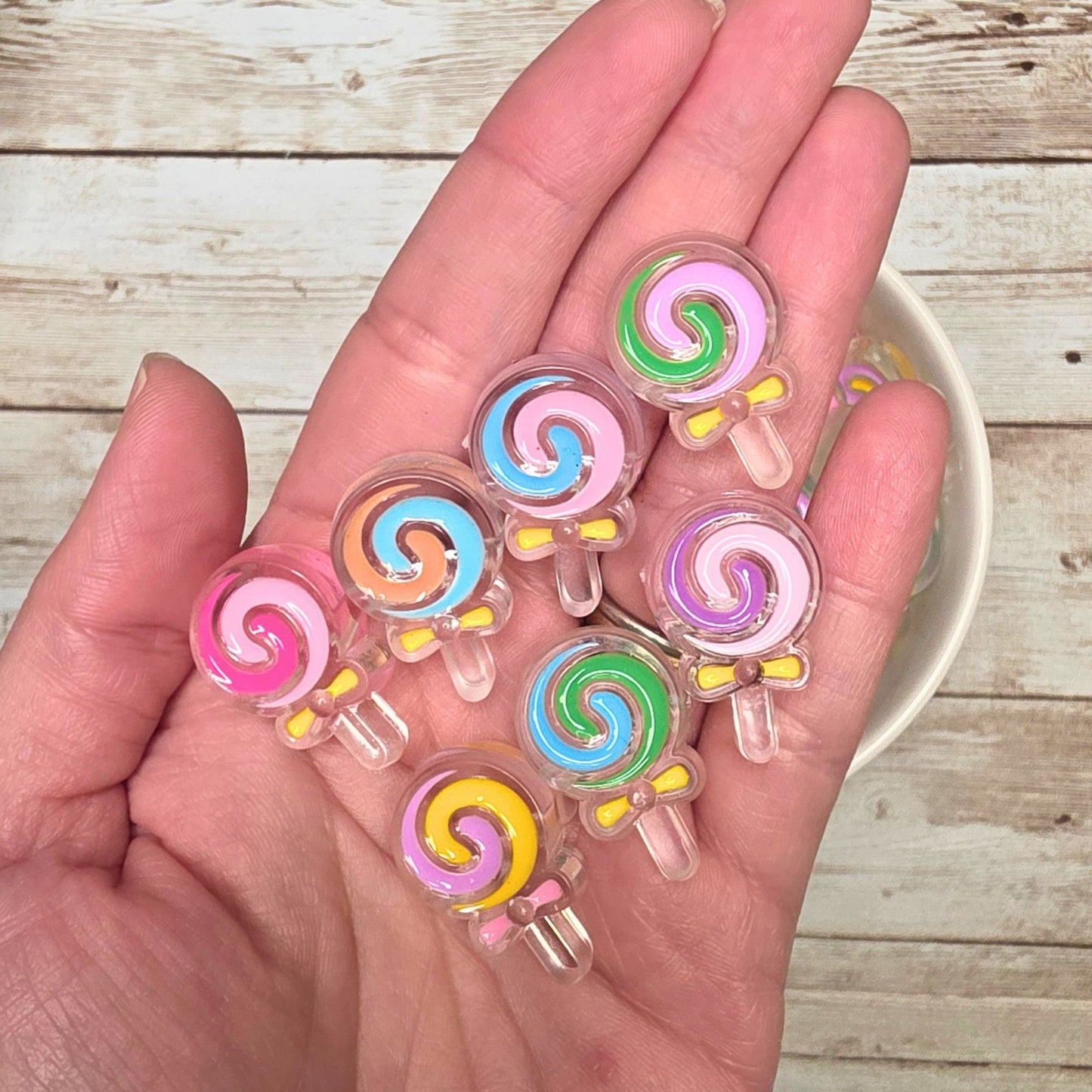 10pc Acrylic Lollipop Beads – Colorful Candy Swirl Beads, Kawaii Sweet Treat Beads, Pastel Candy Charms for Pens, Keychains & Jewelry Making
