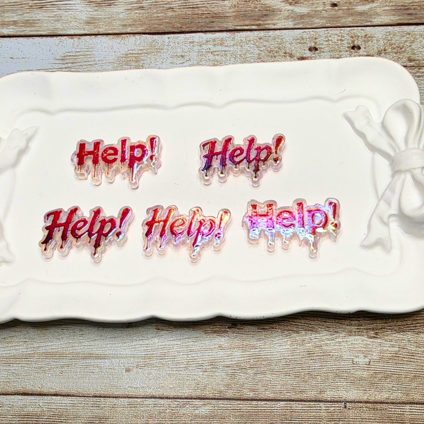 Bloody HELP Halloween Acrylic Beads – Set of 10 | Horror Spooky Focal Beads | Red Dripping Blood Beads for Pens, Keychains & Crafts