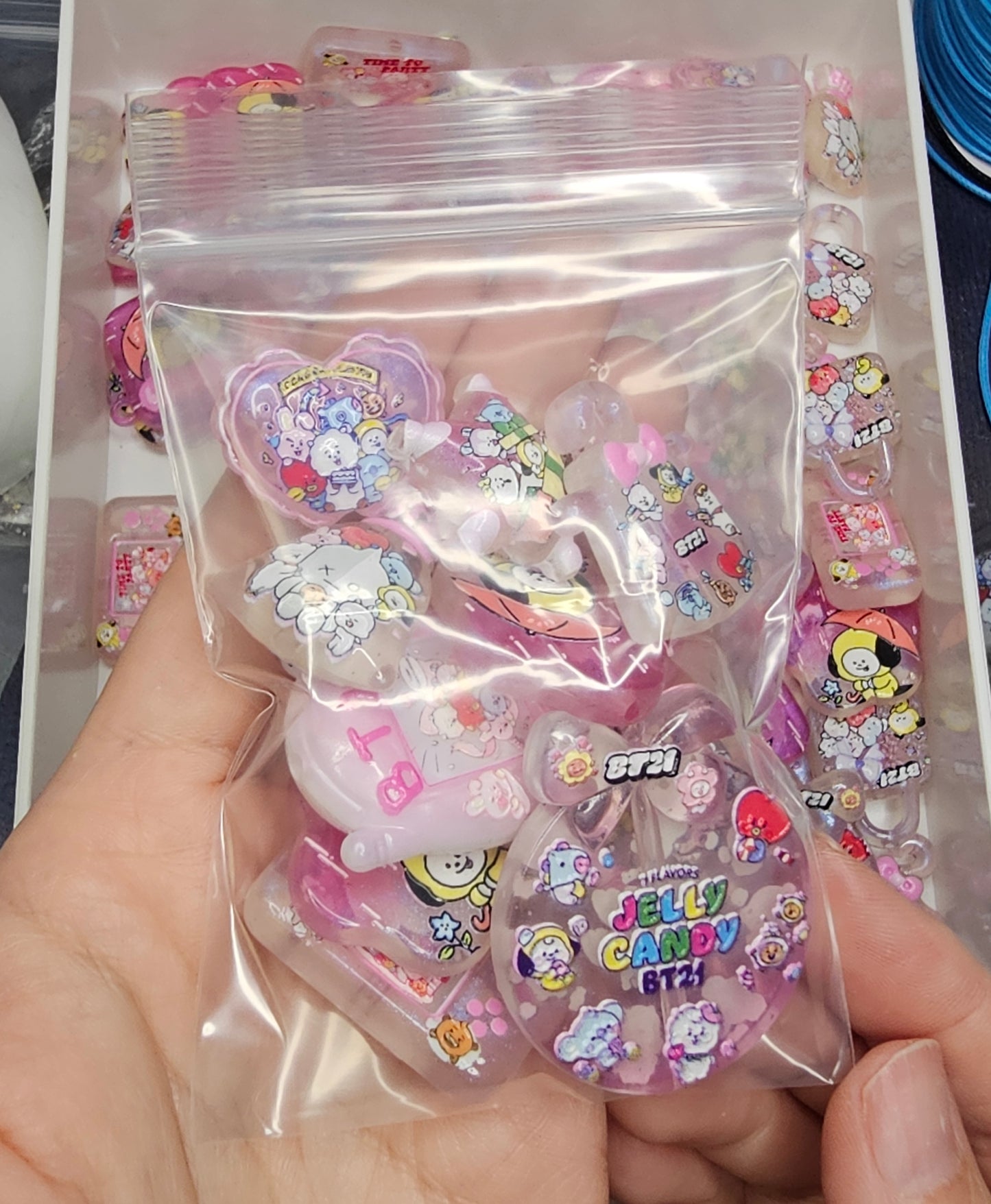 BT21 Character Pink Luminous Bead Mix