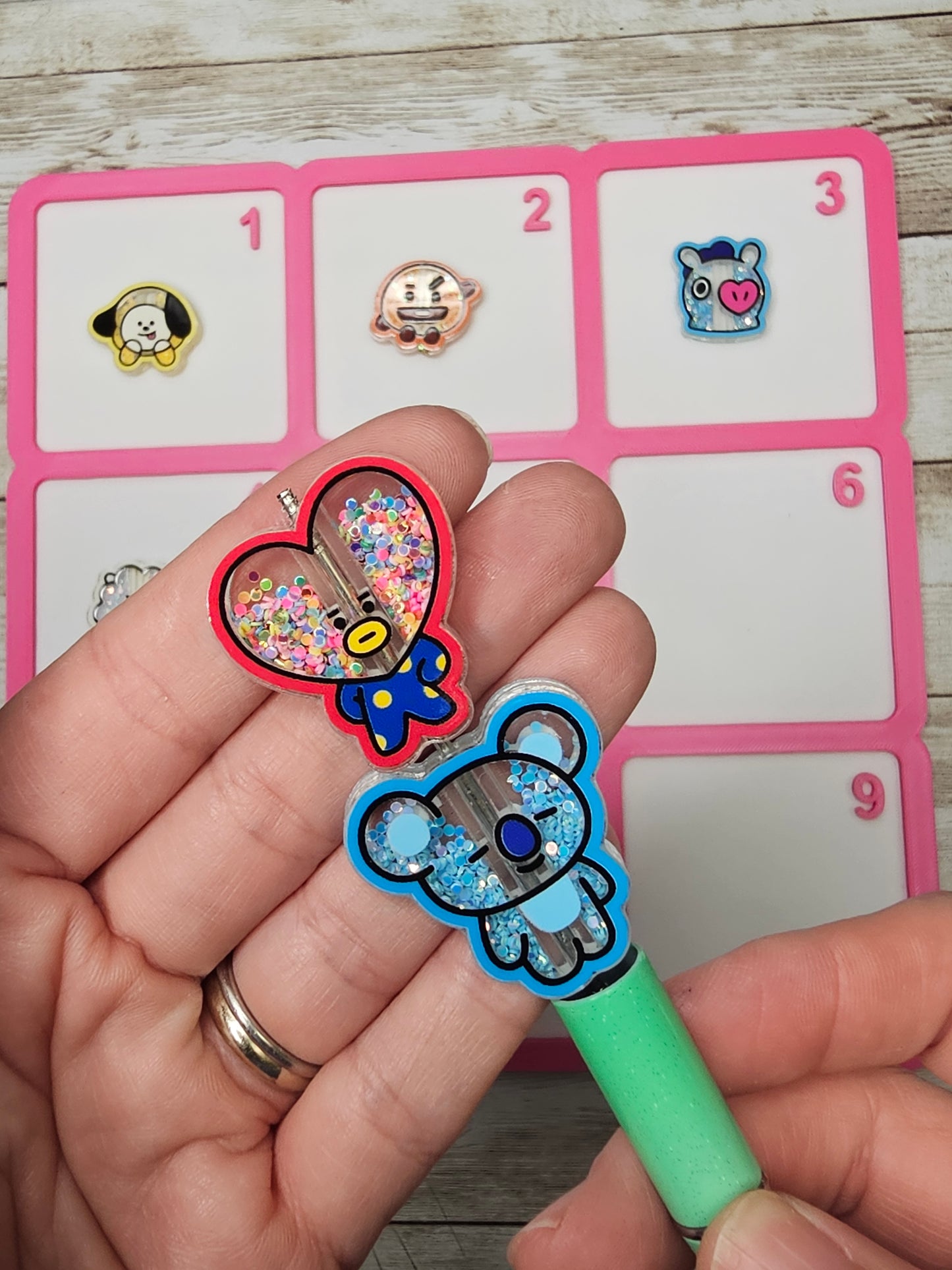 Set of 8 BT21 Inspired Shaker Acrylic Focal Beads | Glitter Character Focal Charms | Kawaii DIY Beaded Pen, Badge Reel, Keychain & Phone Charm Supplies