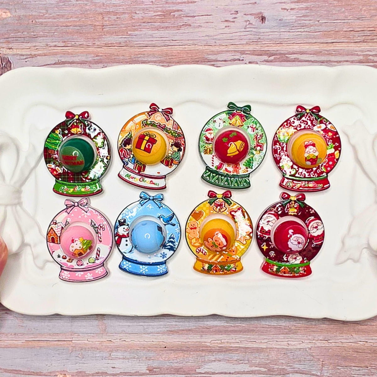 Christmas Snow Globe Spinner Beads Set of 4 | Random Holiday Focal Beads | Cute Christmas Beads for DIY Beaded Pens, Keychains & Crafts