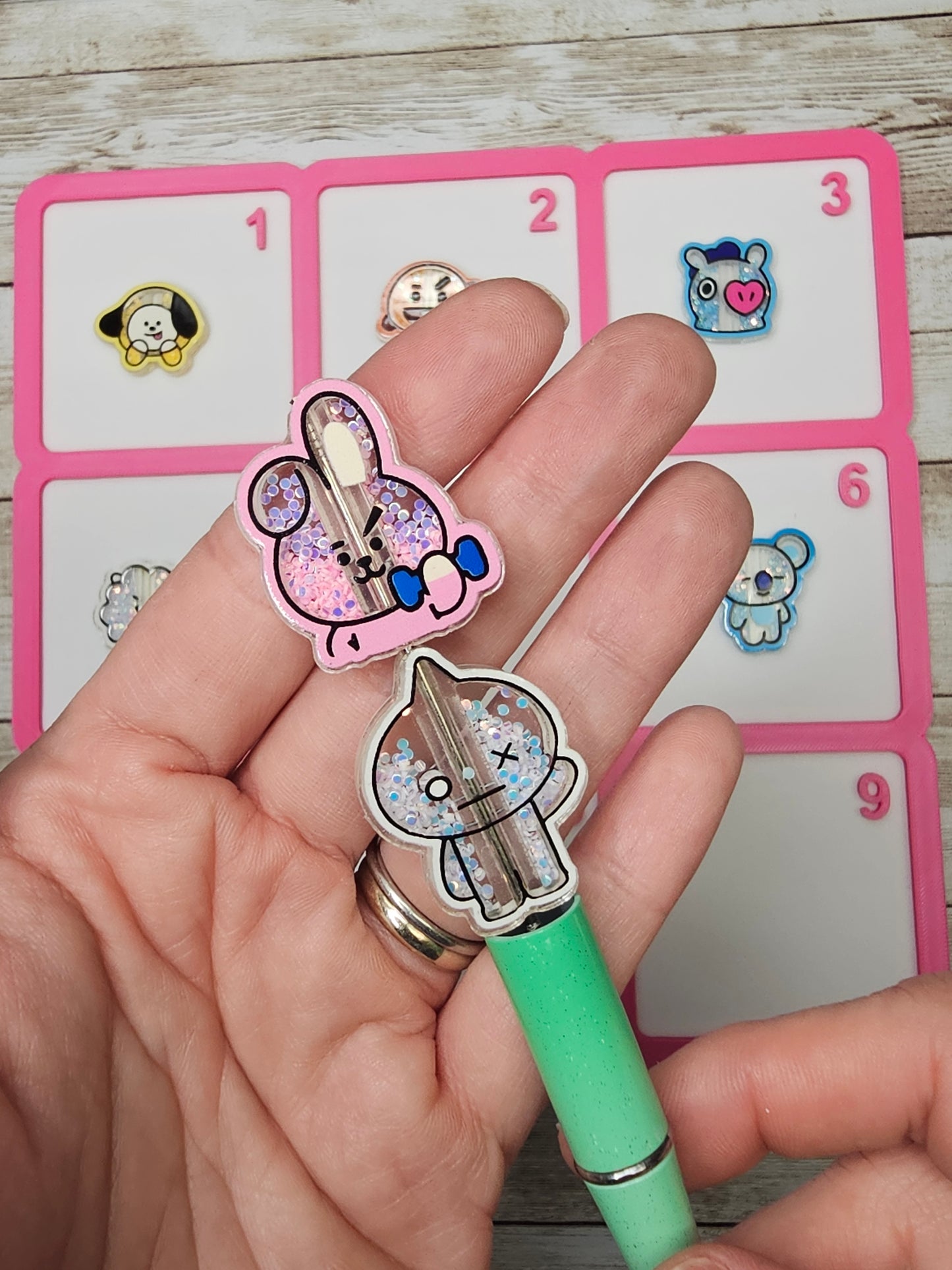 Set of 8 BT21 Inspired Shaker Acrylic Focal Beads | Glitter Character Focal Charms | Kawaii DIY Beaded Pen, Badge Reel, Keychain & Phone Charm Supplies